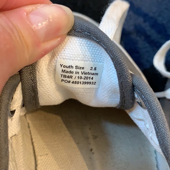 Vans Authentic Classic Kid’s size 2.5Y Pewter Gray - Picture 6 of 8